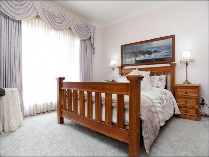 21 Padstum Avenue, Lalor VIC 3075