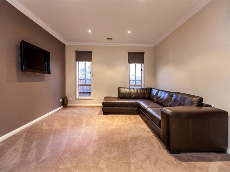 2 Cabarita Cresent, South Morang VIC 3752