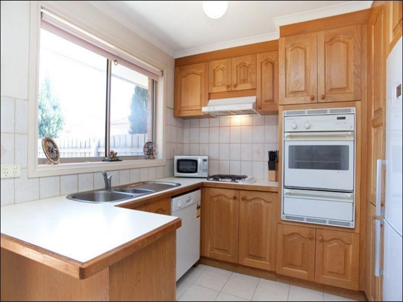 1/7 Bradley Drive, Mill Park VIC 3082