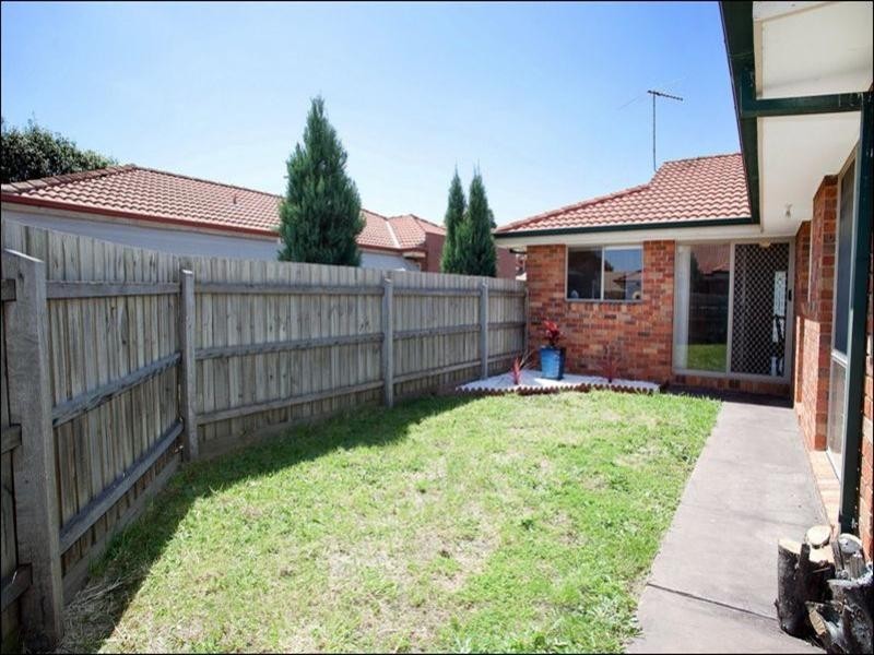 1/7 Bradley Drive, Mill Park VIC 3082