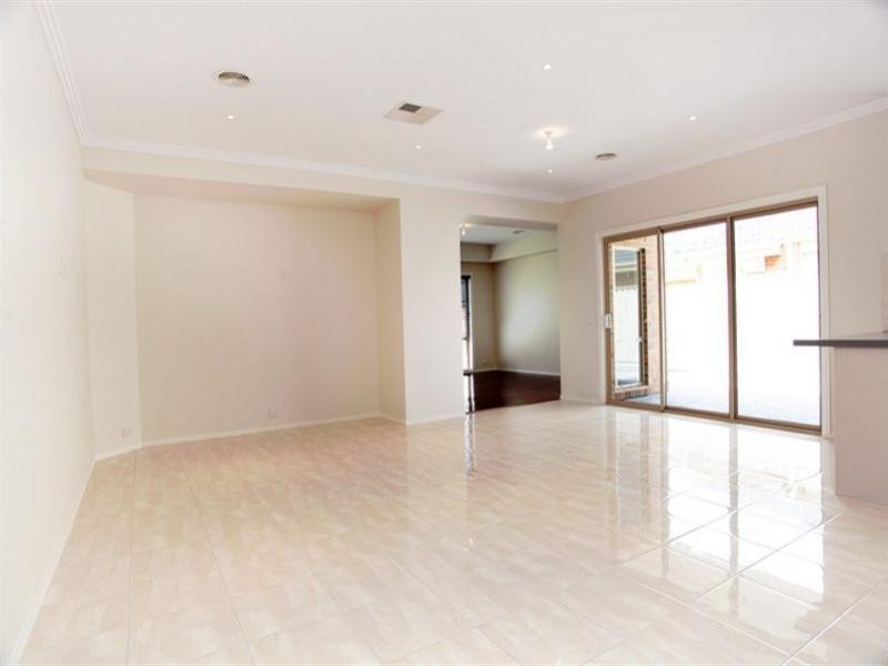 86 Hayston Boulevard, Epping VIC 3076