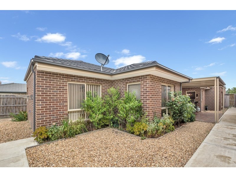 33 Whitelight Avenue, Epping VIC 3076
