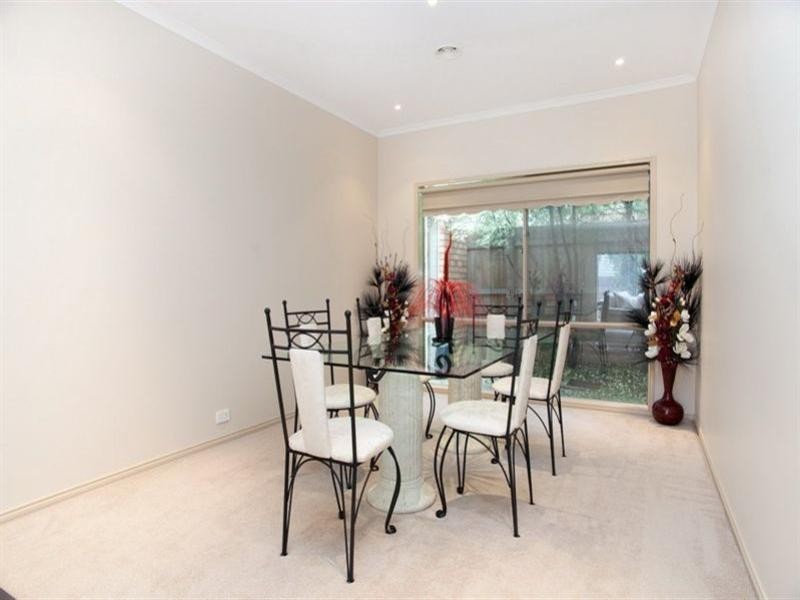 18 Gravlier Way, South Morang VIC 3752