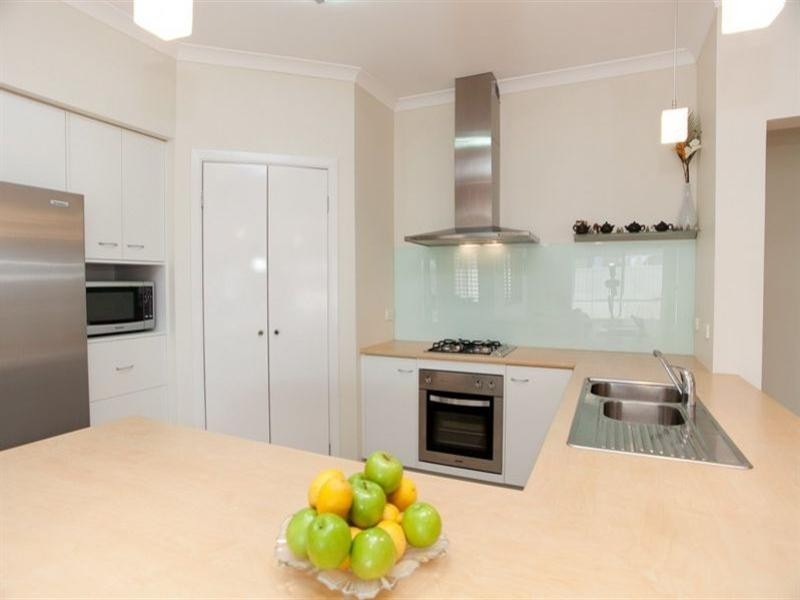 6 Greenfields Drive, Epping VIC 3076