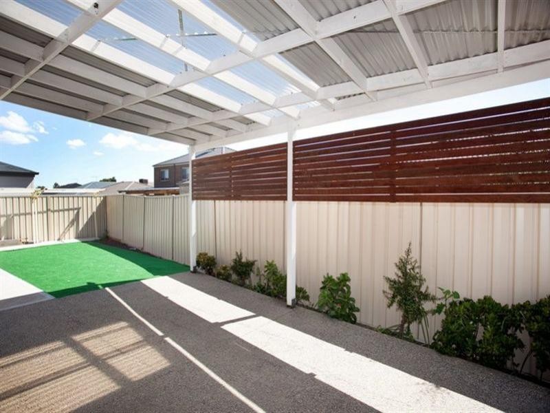 6 Greenfields Drive, Epping VIC 3076