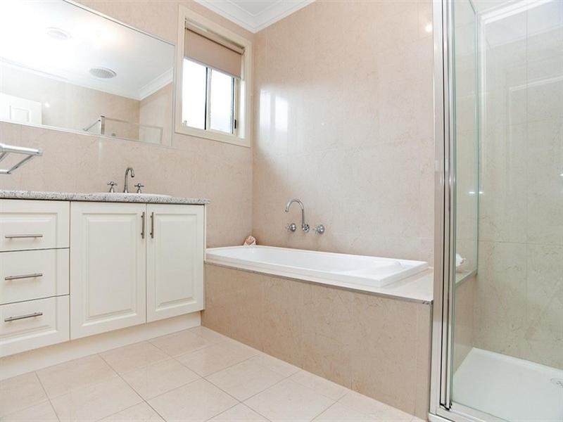 29 Auburn Road, South Morang VIC 3752