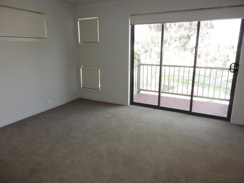 40 Lyndarum Drive, Epping VIC 3076