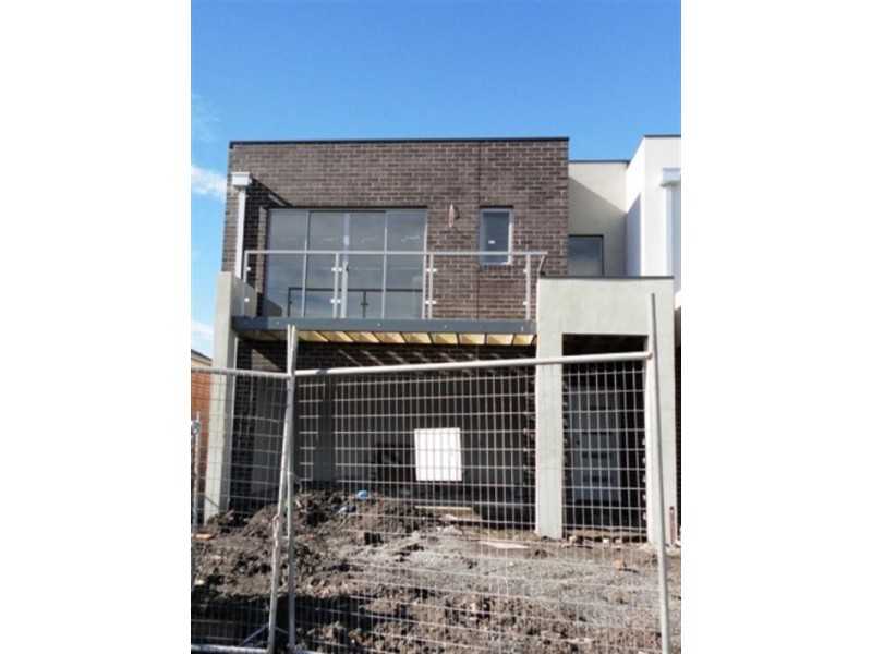 1/9A Highgate Hill, Epping VIC 3076