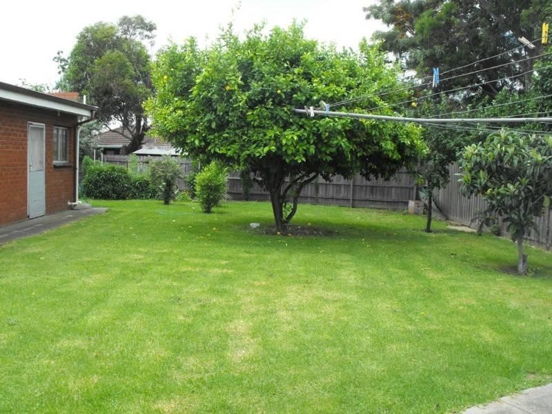 8 Owen Court, Thomastown VIC 3074