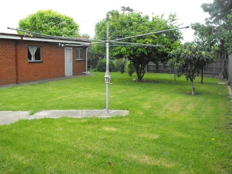 8 Owen Court, Thomastown VIC 3074