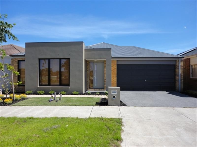 5 Starlight Gardens, Epping VIC 3076