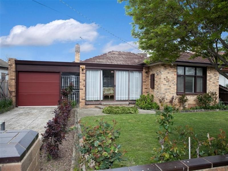 8 East Court, Lalor VIC 3075