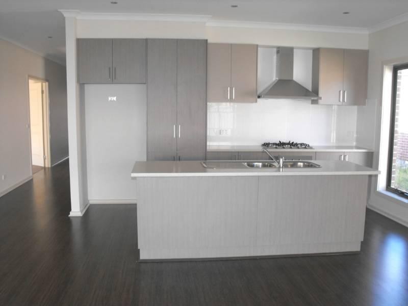 11 Lupin Street, Mernda VIC 3754