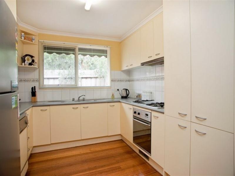 33 Buckland Crescent, Epping VIC 3076