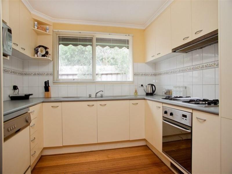 33 Buckland Crescent, Epping VIC 3076