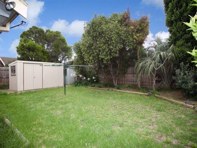 33 Buckland Crescent, Epping VIC 3076