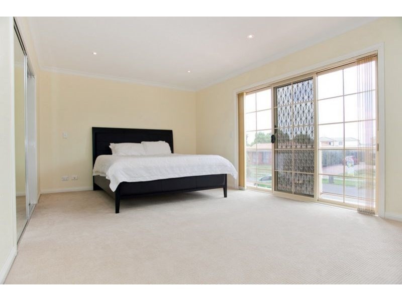 7 Brabham Drive, Mill Park VIC 3082