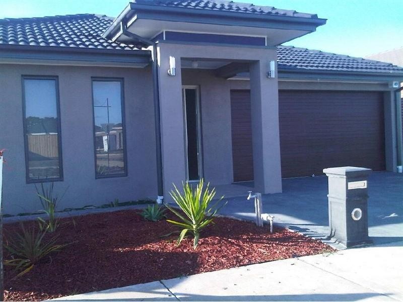 13 Breakwater Drive, Doreen VIC 3754