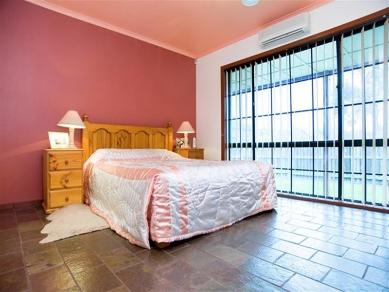 6 Brush Road, Epping VIC 3076