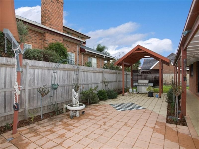 6 Brush Road, Epping VIC 3076