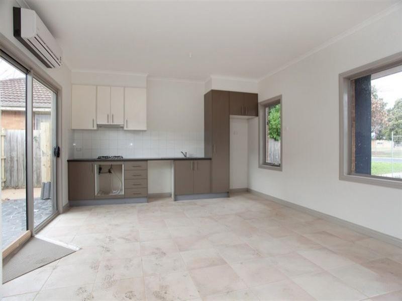 1/58-60 Memorial Avenue, Epping VIC 3076