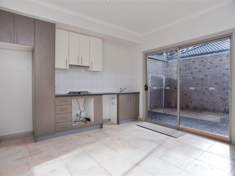 6/58-60 Memorial Avenue, Epping VIC 3076