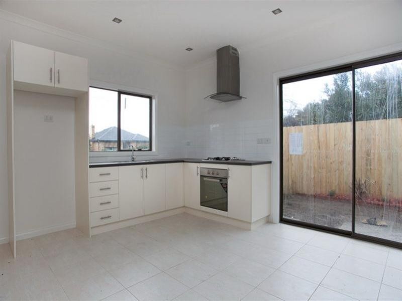 1/19 Poplar Street, Thomastown VIC 3074