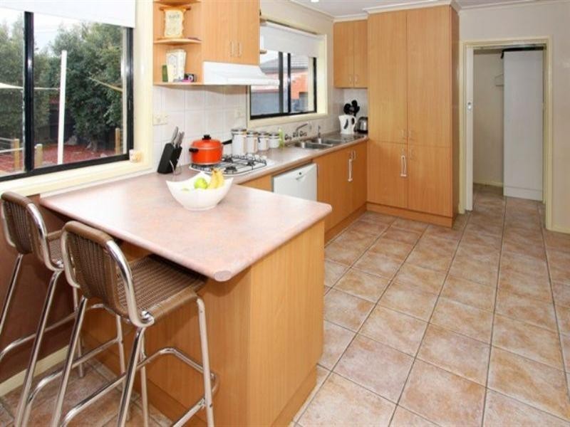 29 Banksia Avenue, Thomastown VIC 3074