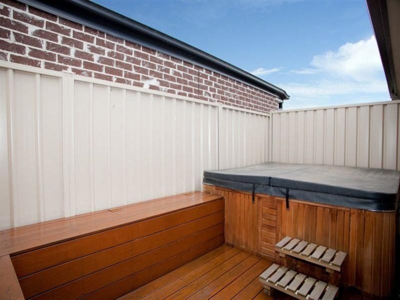 15 Maranatha Street, Epping VIC 3076