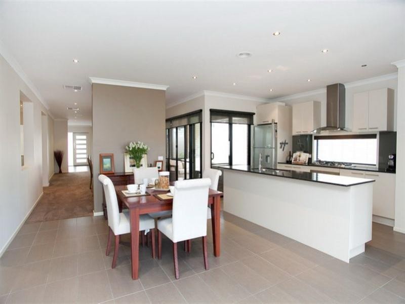 15 Maranatha Street, Epping VIC 3076