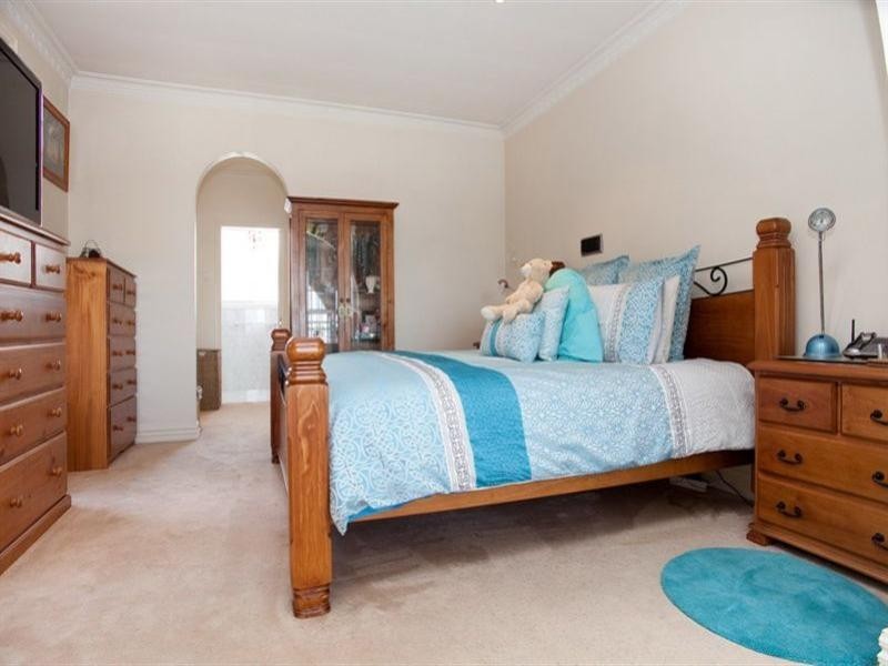 12 Hakea Court, Thomastown VIC 3074