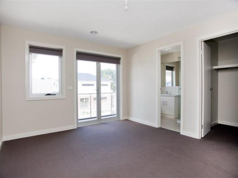 3 Granite Outlook, Epping VIC 3076