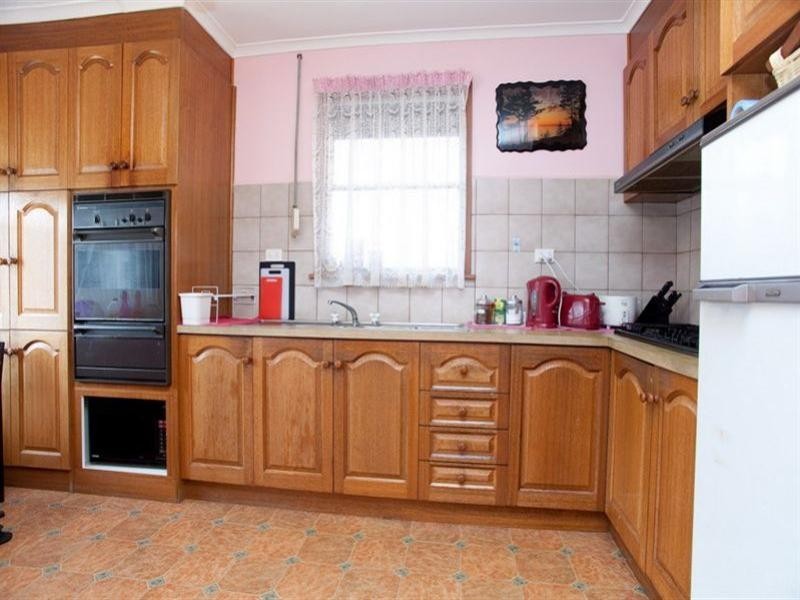 15 Merino Avenue, Dallas VIC 3047