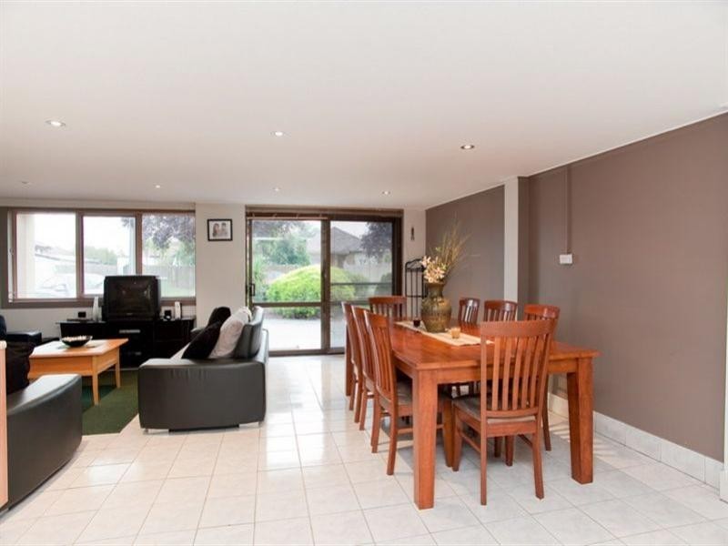 4 Bega Court, Lalor VIC 3075