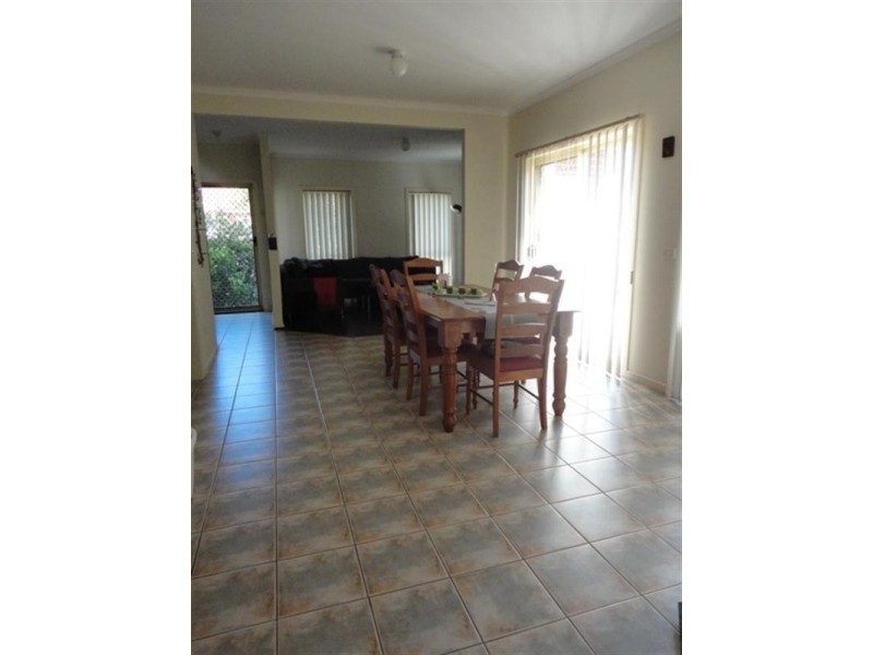 1/8 Zurzolo Terrace, Epping VIC 3076