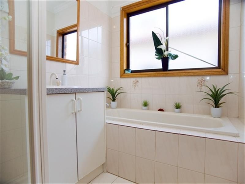 1/1A Main Street, Thomastown VIC 3074