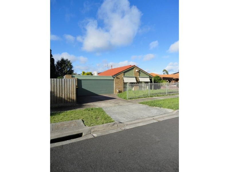 17 Kingston Town Crescent, Mill Park VIC 3082