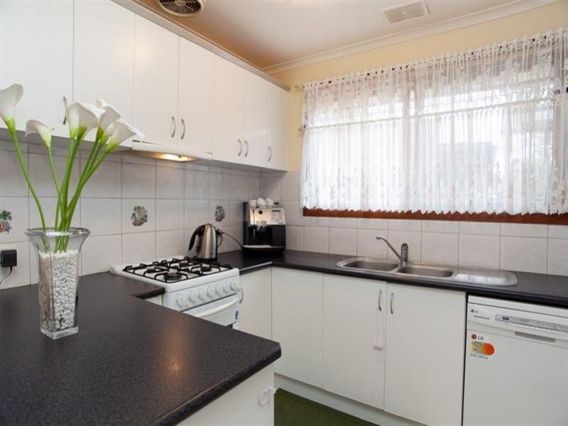 284 Dalton Road, Lalor VIC 3075