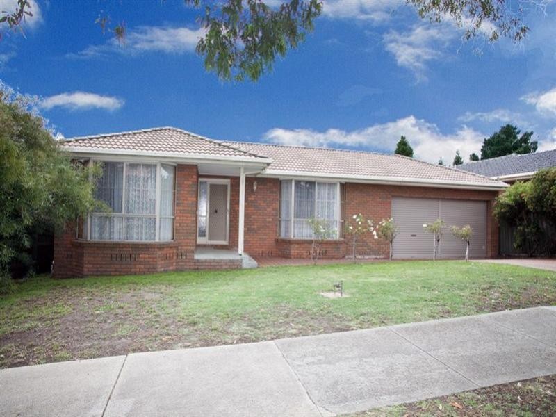 2 Sinclair Court, Mill Park VIC 3082