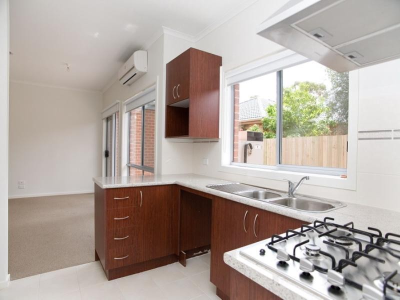 2/5 Aberdeen Street, Reservoir VIC 3073