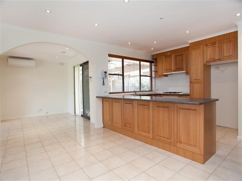 28 Holroyd Drive, Epping VIC 3076