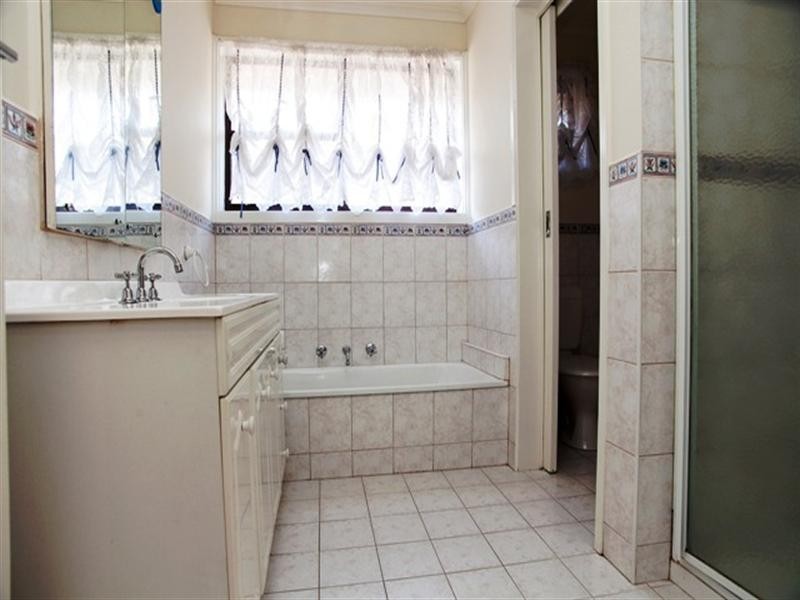 28 Holroyd Drive, Epping VIC 3076