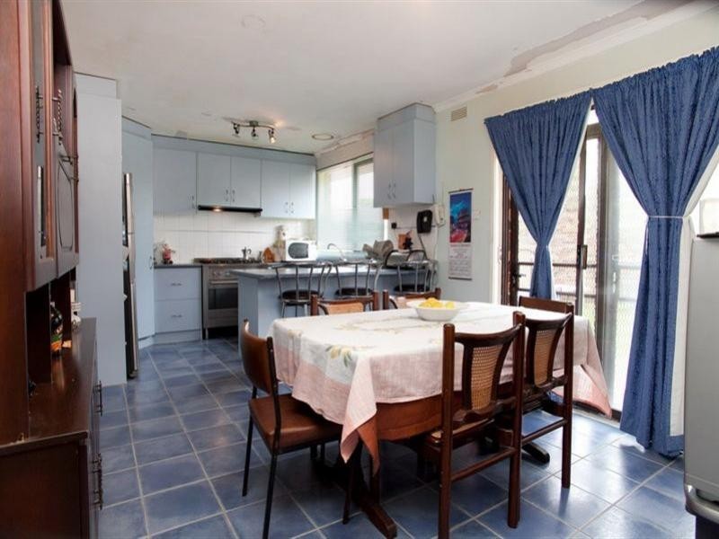 5 Leilani Grove, Thomastown VIC 3074