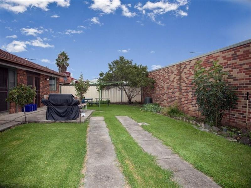 5 Leilani Grove, Thomastown VIC 3074