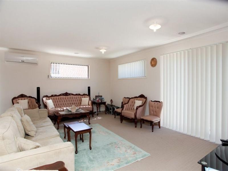 60 Farmhouse Boulevard, Epping VIC 3076