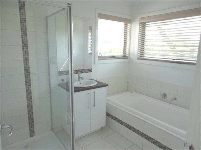 40 Farmhouse Boulevard, Epping VIC 3076