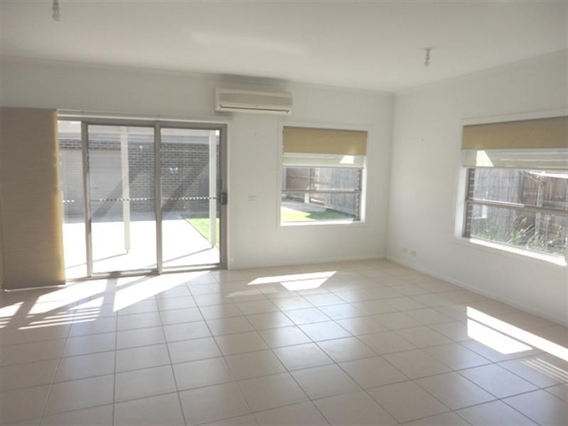 40 Farmhouse Boulevard, Epping VIC 3076