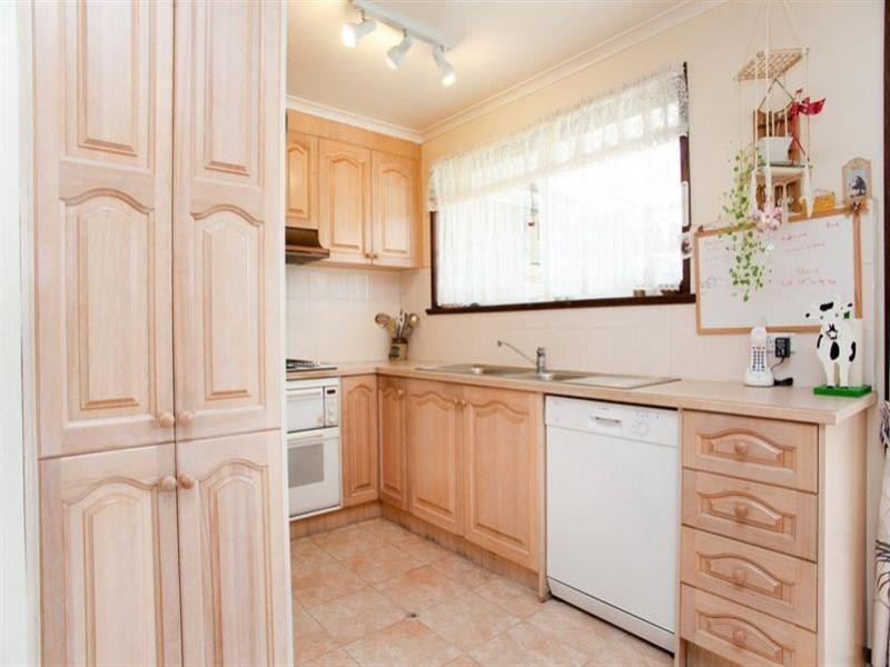 13 Ashdown Court, Lalor VIC 3075