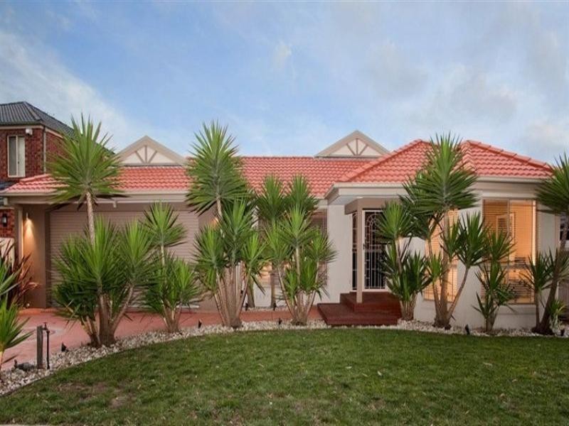 38 Trinity Way, South Morang VIC 3752