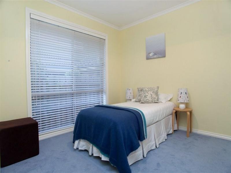 38 Trinity Way, South Morang VIC 3752